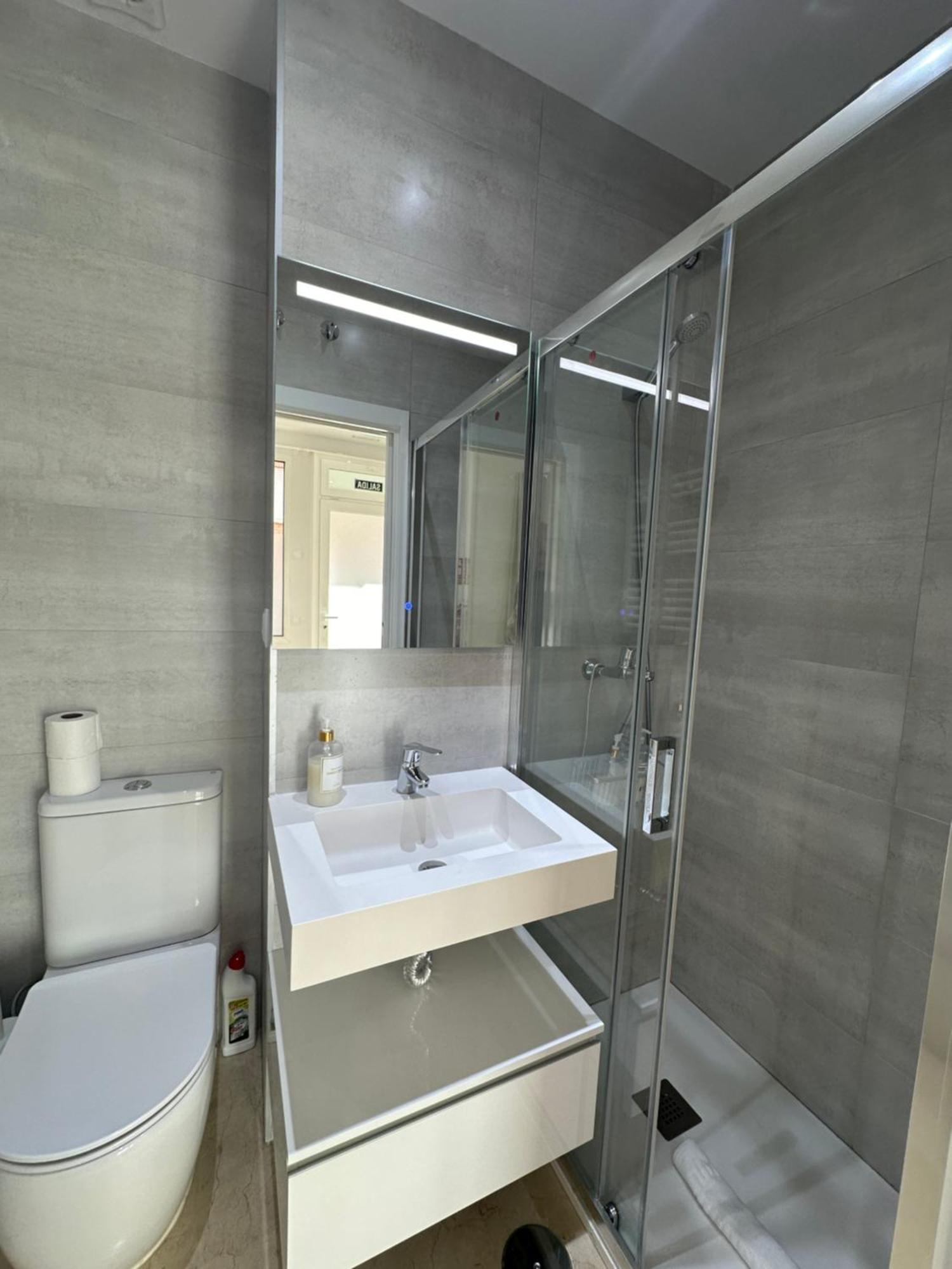 מדריד Apartamento Andres Tamayo Av America מראה חיצוני תמונה